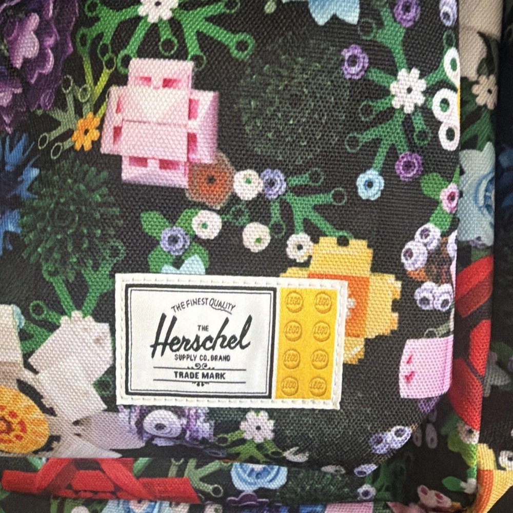 Herschel Supply Co. LEGO Herschel Floral Classic XL Backpack Floral 18x13 Unisex - Picture 4 of 13